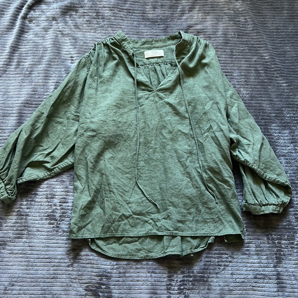 Uniqlo Olive Linen Top